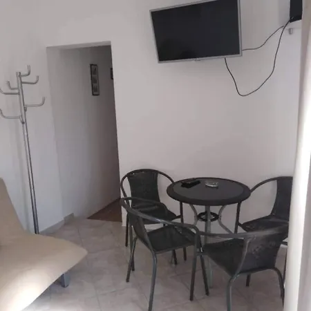 Διαμέρισμα Ivic *